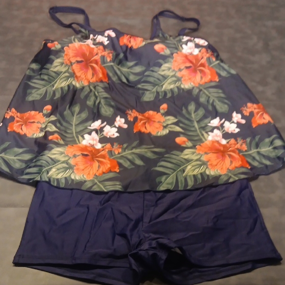 RESERVED FOR BECKY ...NEW! Urchica Navy Blue Floral Print Tankini - Picture 6 of 12